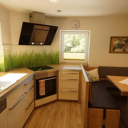 Nyaraló Christine Taxenbach