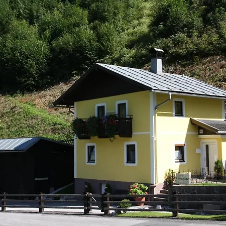 בית נופש Christine